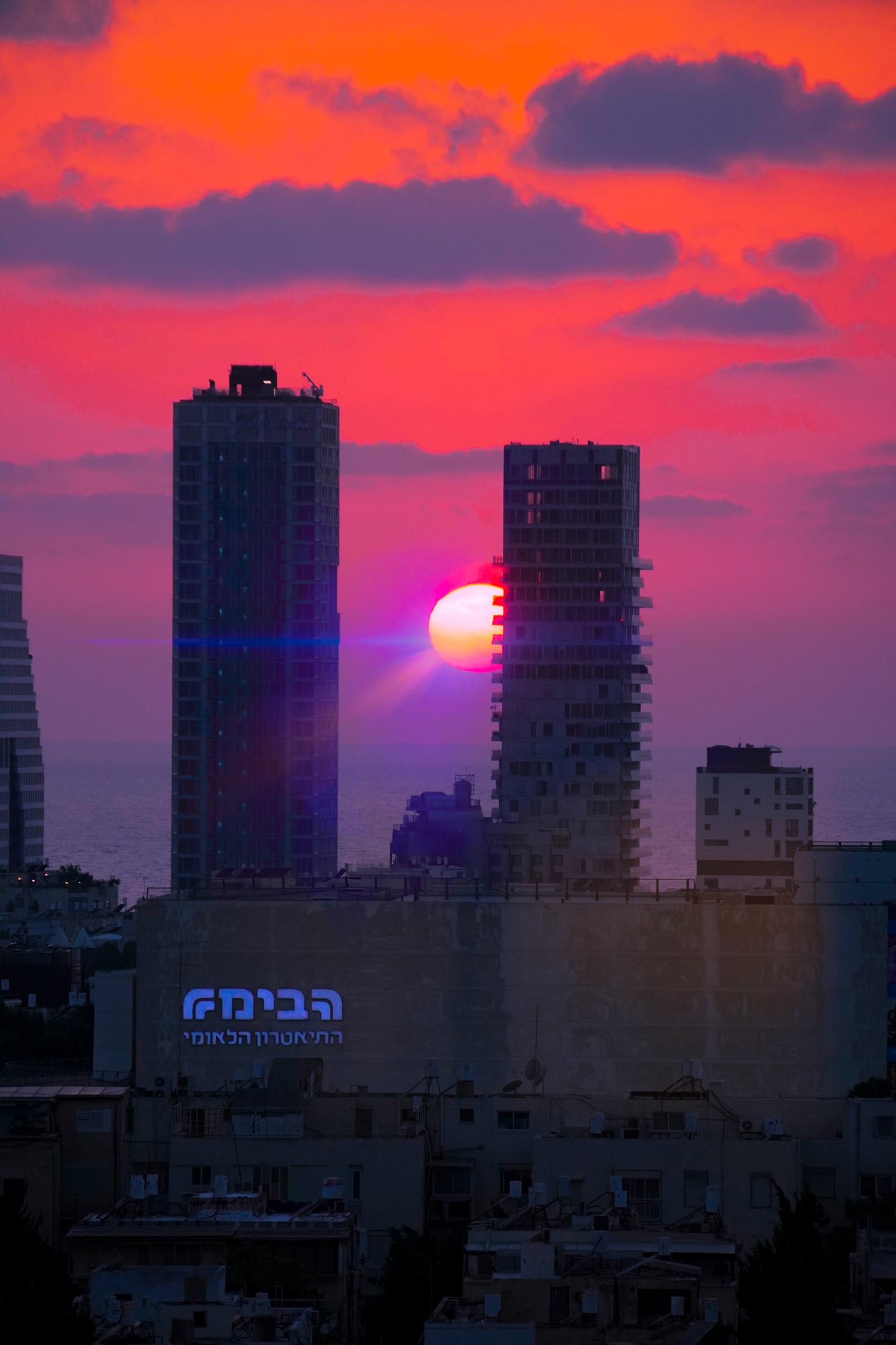 Dystopian Aesthetics: A New Wave of Storytelling